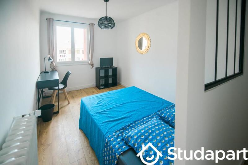 Chambre - 12 m² - 1 pièce