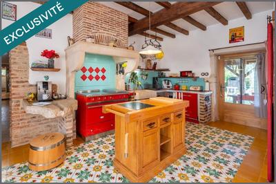 Maison - 327 m² - 7 pièces