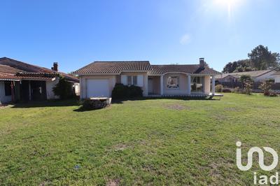 Maison - 99 m² - 4 pièces