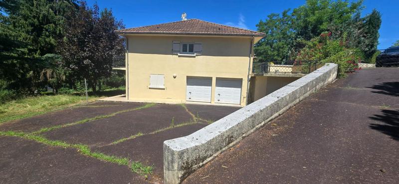 Maison - 130 m² - 6 pièces