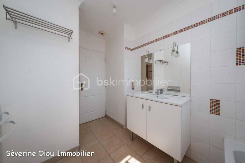 Maison traditionnelle - 97 m² - 5 pièces