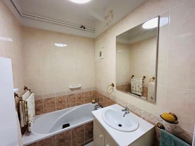 Appartement - 74 m² - 2 pièces