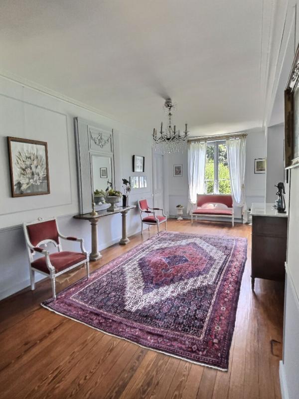 Château - 926 m² - 25 pièces