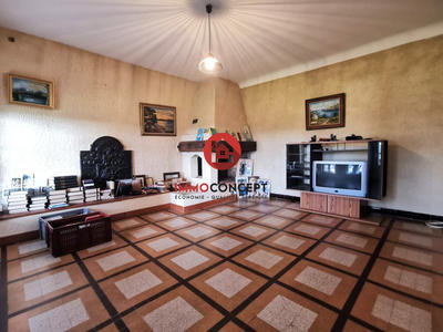 Maison - 193 m² - 7 pièces