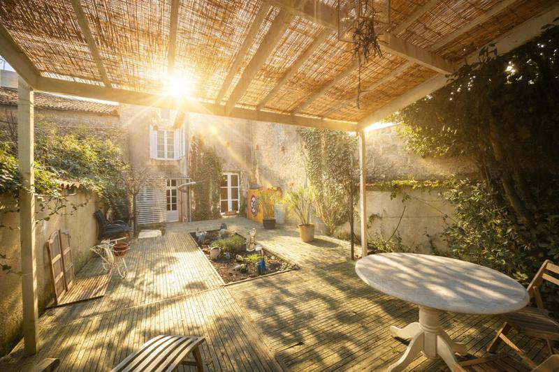 Maison - 185 m² - 7 pièces