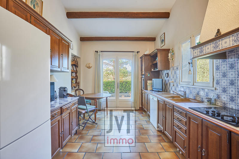 Villa - 200 m² - 7 pièces