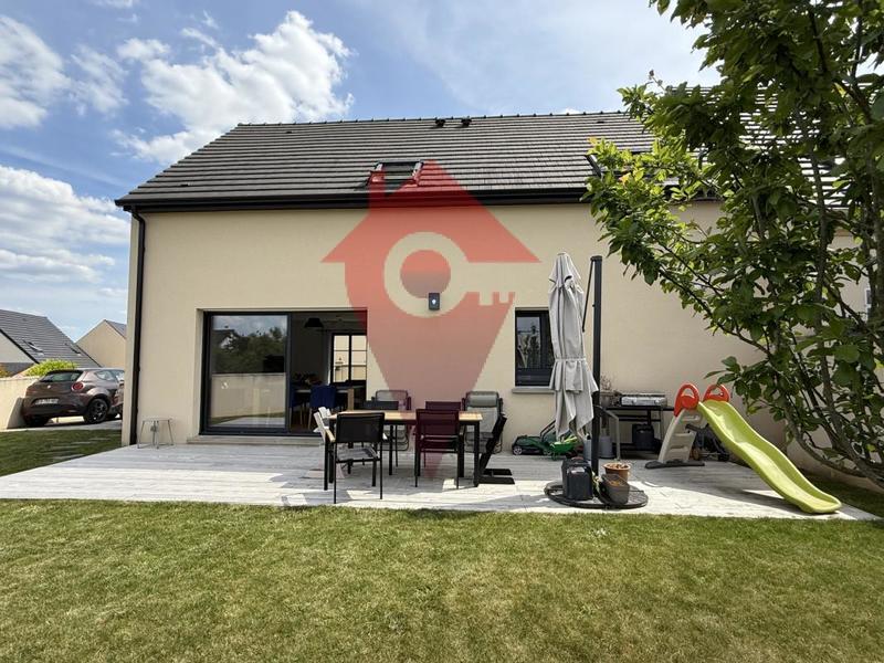 Maison - 140 m² - 5 pièces
