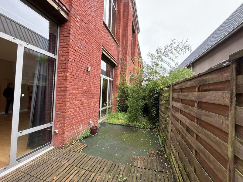 Loft - 108 m² - 4 pièces