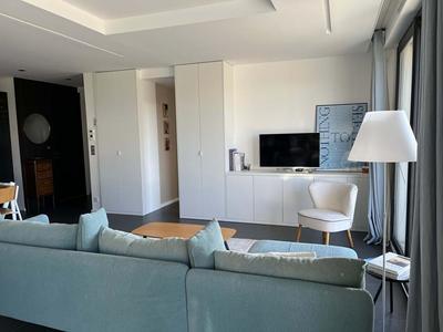 Appartement - 98 m² - 5 pièces