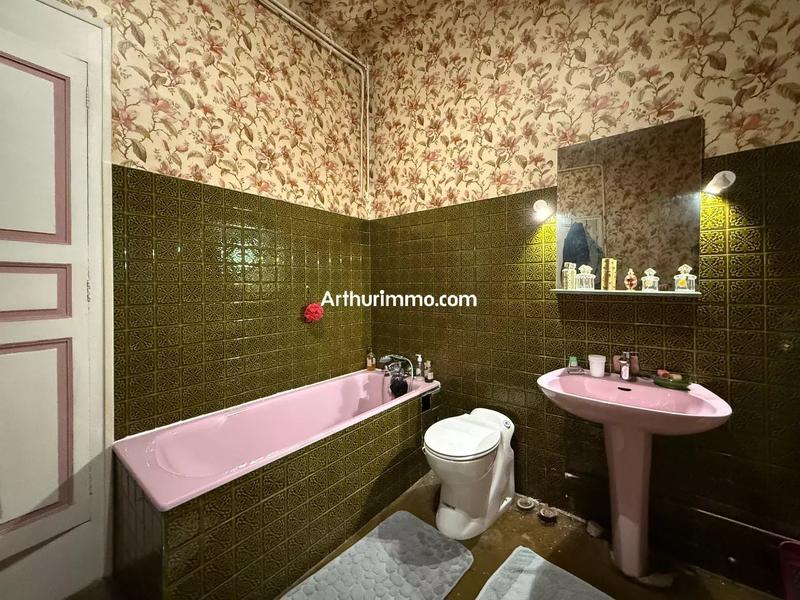 Appartement - 200 m² - 6 pièces