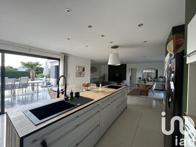 Maison - 185 m² - 7 pièces