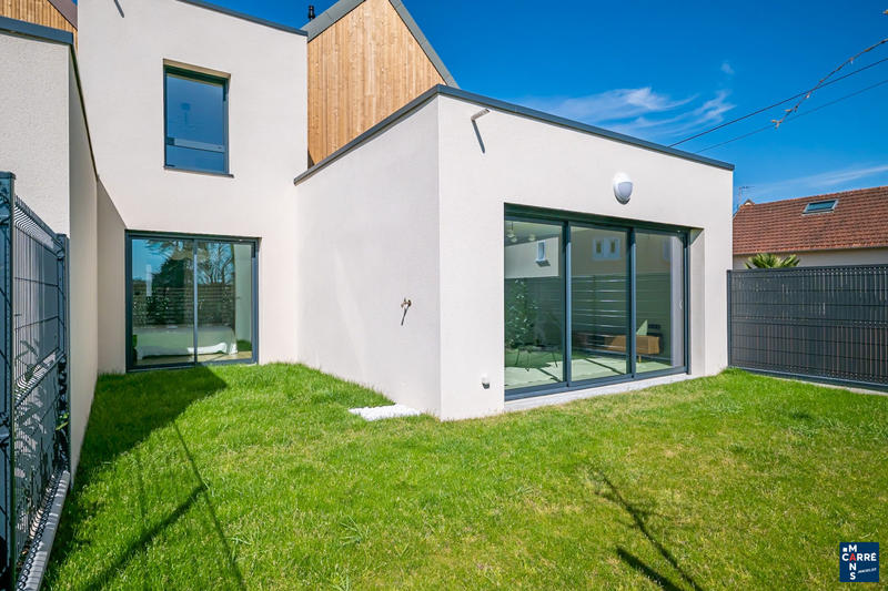 Maison - 140 m² - 5 pièces