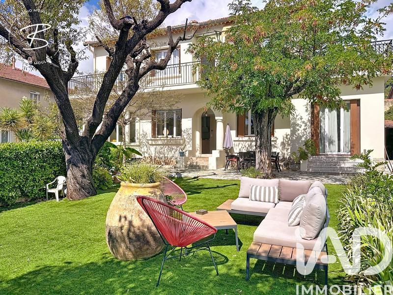 Maison - 160 m² - 6 pièces