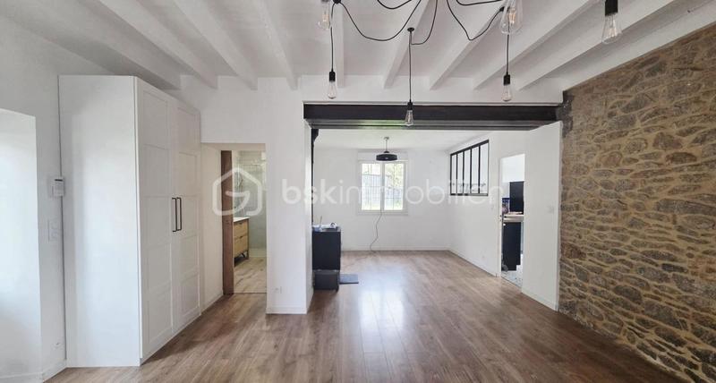 Maison en pierre - 100 m² - 4 pièces