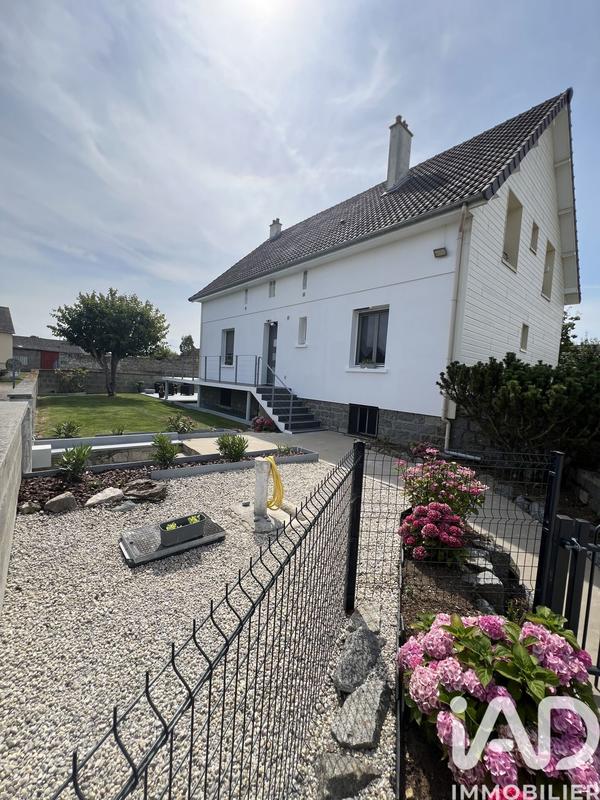 Maison - 166 m² - 8 pièces