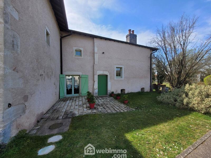 Maison - 338 m² - 10 pièces