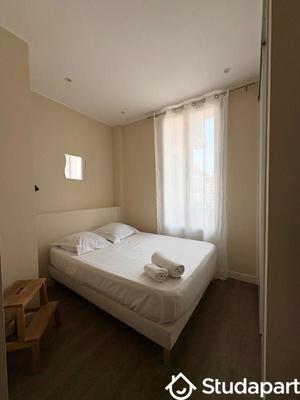 Chambre - 11 m² - 1 pièce