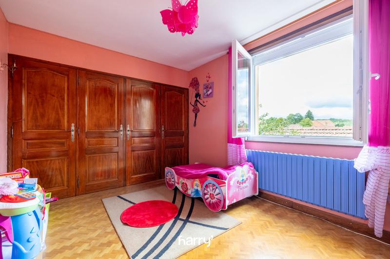 Maison - 167 m² - 7 pièces