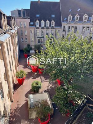 Appartement - 104 m² - 5 pièces