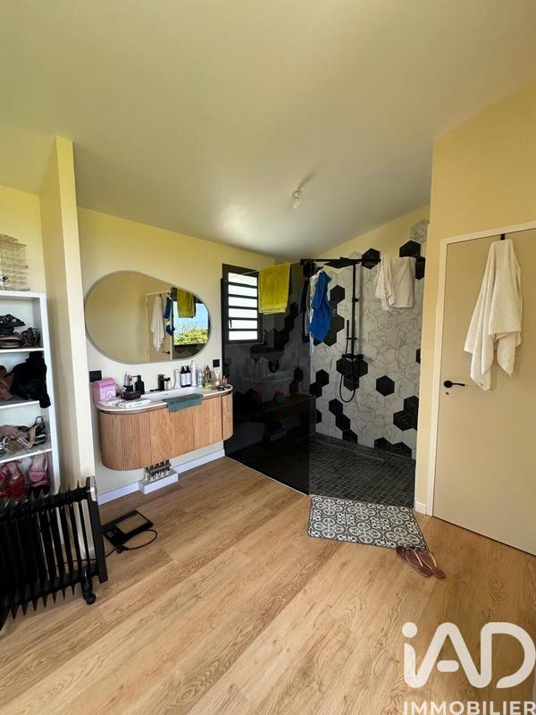 Maison de maîtres - 140 m² - 4 pièces