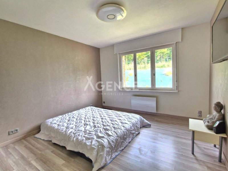 Maison - 230 m² - 6 pièces