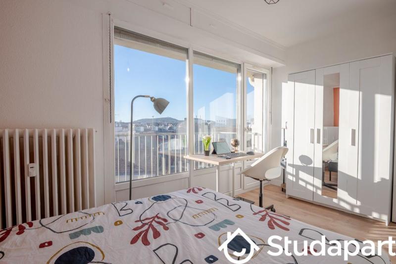 Chambre - 14 m² - 1 pièce