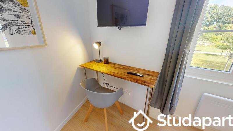 Chambre - 9 m² - 1 pièce