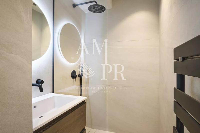 Appartement - 105 m² - 4 pièces