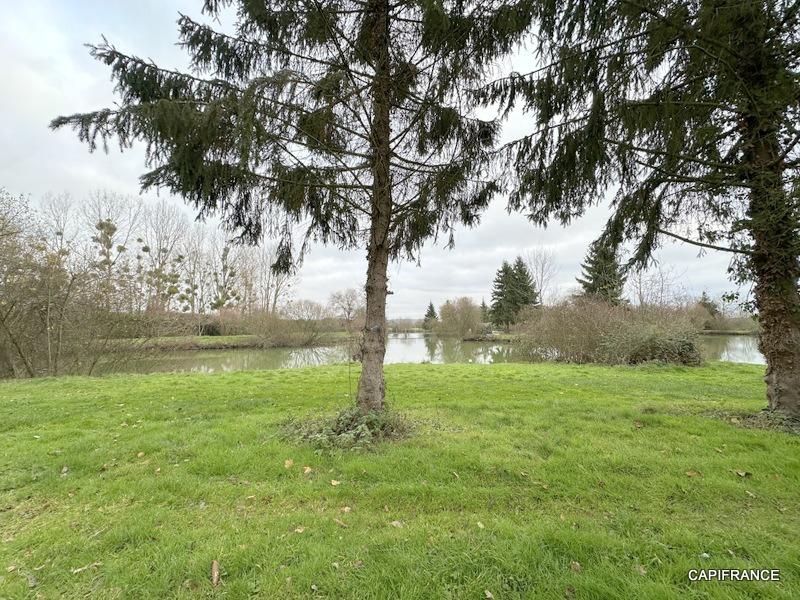 Terrain de loisirs - 25 730 m²