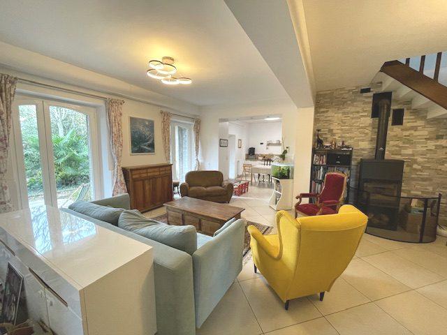 Maison - 195 m² - 8 pièces