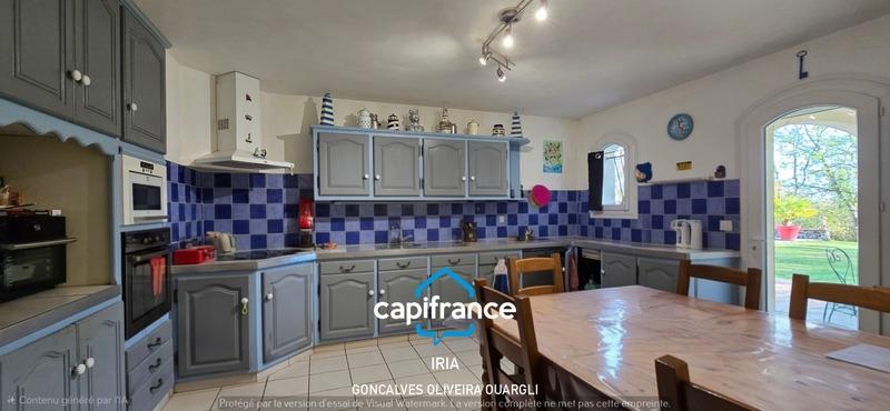 Propriété - 190 m² - 6 pièces