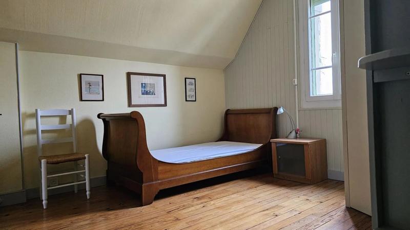 Maison - 260 m² - 12 pièces