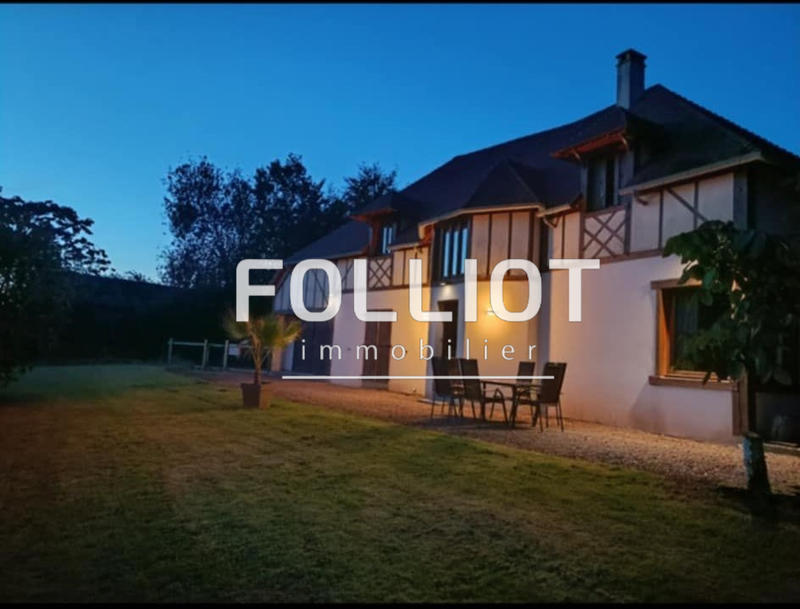 Maison - 205 m² - 7 pièces