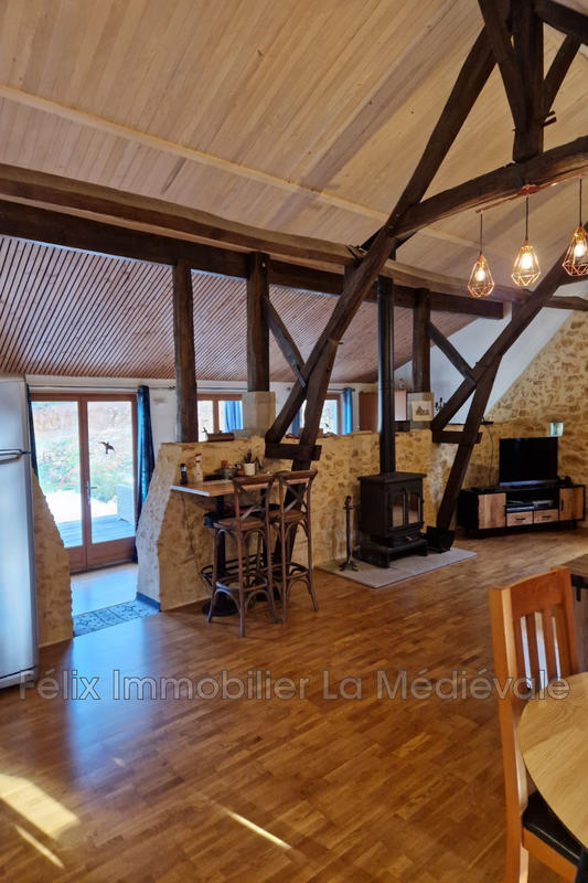 Propriété - 276 m² - 10 pièces