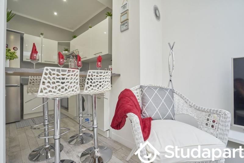 Chambre - 12 m² - 1 pièce