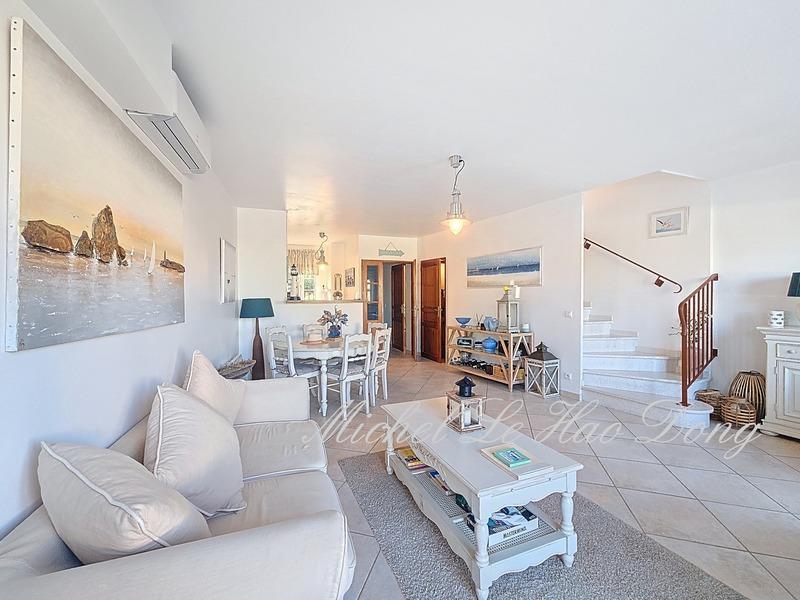 Maison - 102 m² - 4 pièces