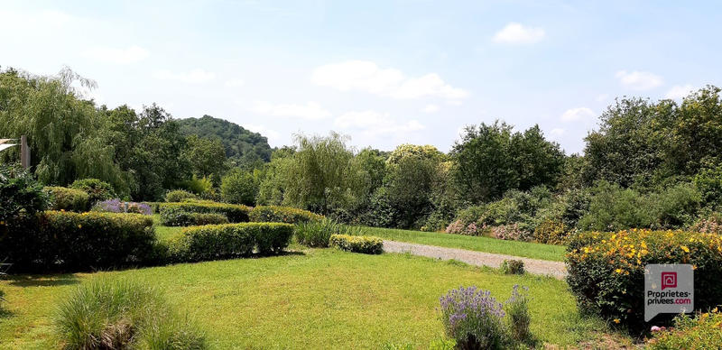 Maison - 143 m² - 10 pièces