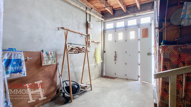 Maison - 93 m² - 7 pièces