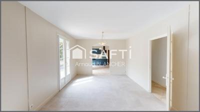 Maison - 83 m² - 5 pièces