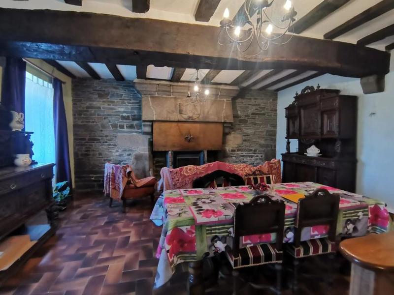 Maison - 182 m² - 10 pièces