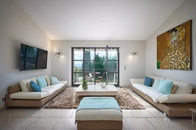 Maison - 380 m² - 10 pièces