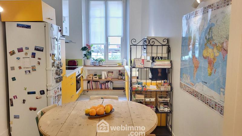 Appartement - 200 m² - 7 pièces