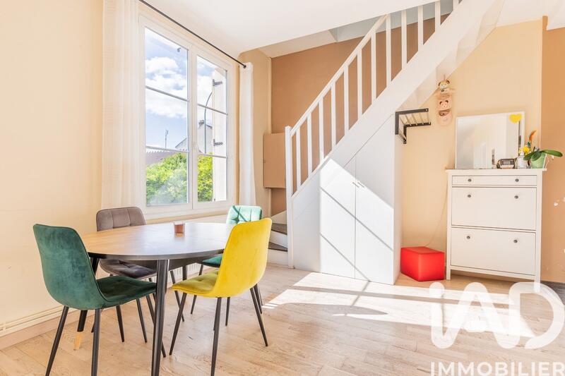Maison - 92 m² - 5 pièces