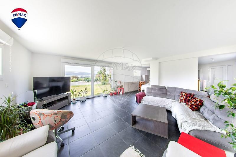 Maison - 140 m² - 4 pièces