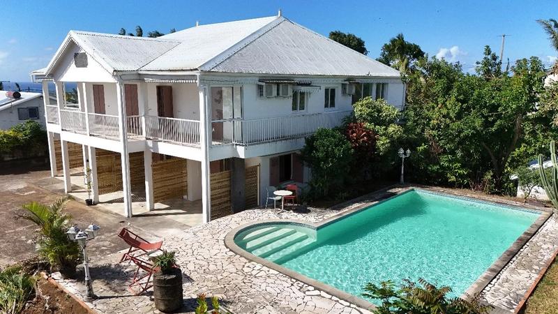 Maison - 297 m² - 14 pièces