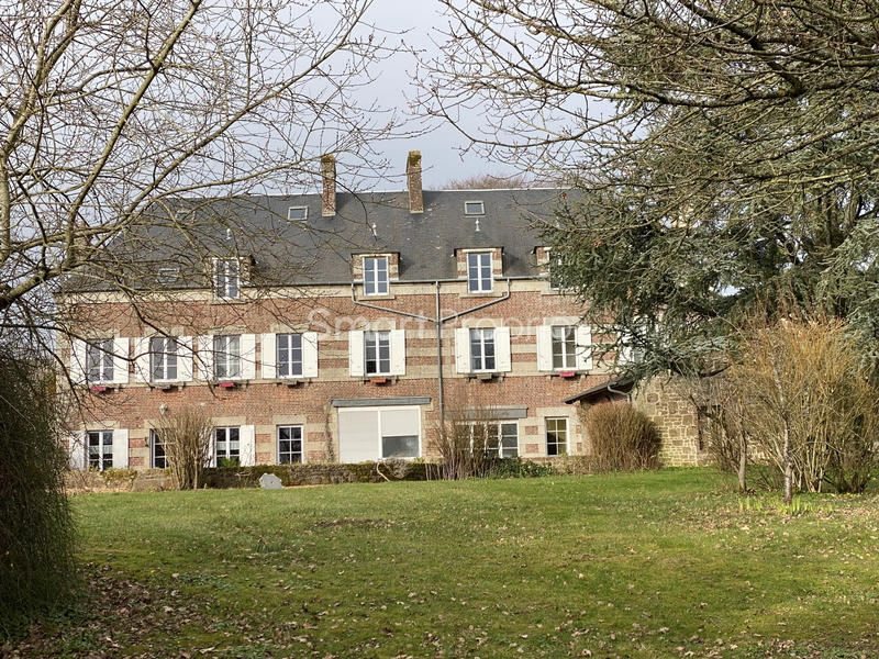 Maison - 500 m² - 19 pièces