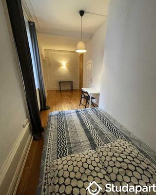 Chambre - 90 m² - 1 pièce