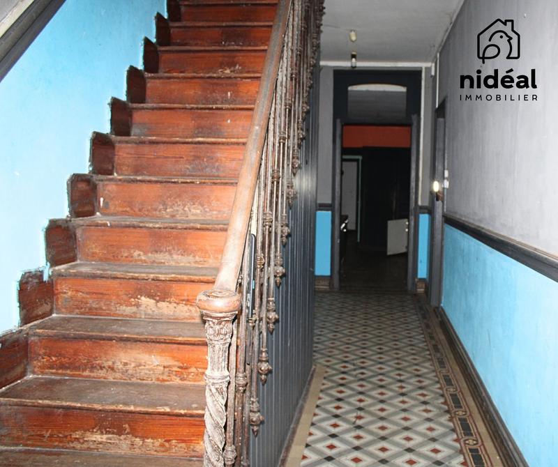 Maison - 160 m² - 10 pièces