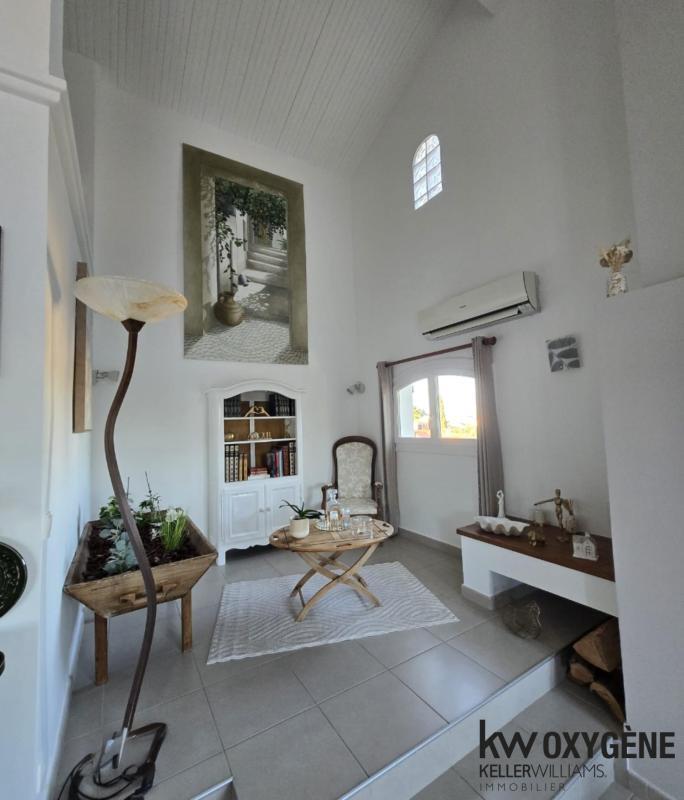 Villa - 215 m² - 12 pièces