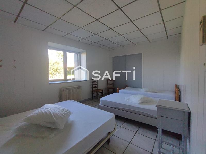 Maison - 375 m² - 13 pièces